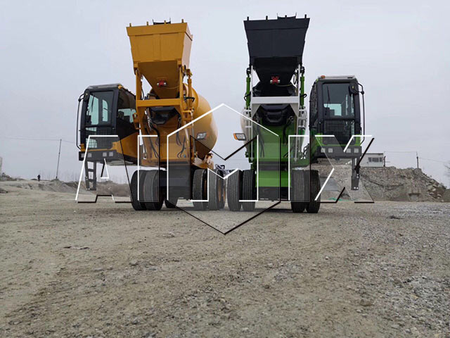 Self-Loading-Concrete-Mixer