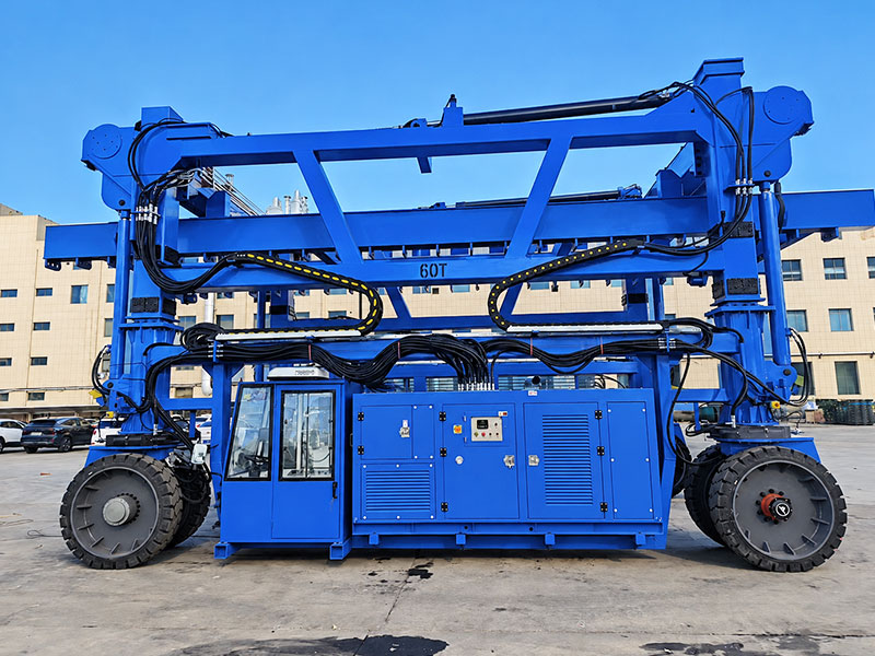 diesel straddle carrier